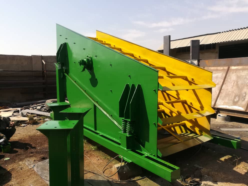 ساخت و نصب و راه اندازی تاسیسات شن و ماسه